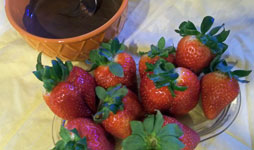 strawberries, chocolate and strawberries, fruit recipes, online cookbook