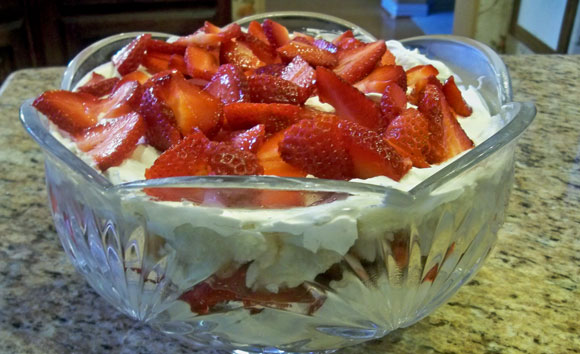 Easy Strawberry Trifle