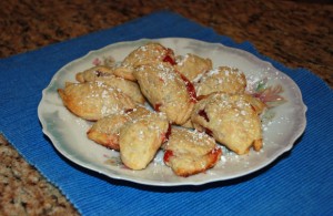 sweet empanadas with cherry filling, dessert recipes, empanadas recipe, mexican recipes, cinco de mayo recipes, dish dish, dishdish