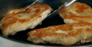 chicken cooking in skillet, cooked chicken, chicken recipes, recipe organizer, online recipe storage