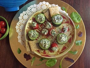 spinach dip in cucumbers and tomatoes, appetizer recipe