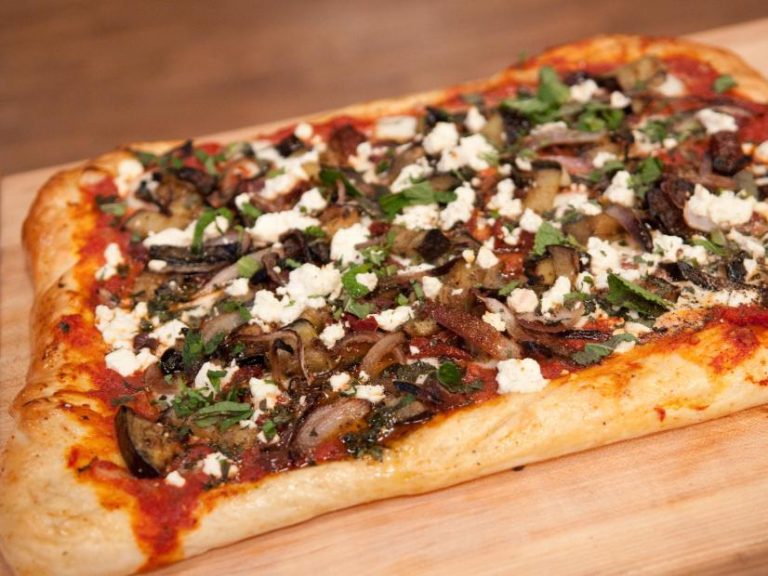 Middle Eastern Pizza